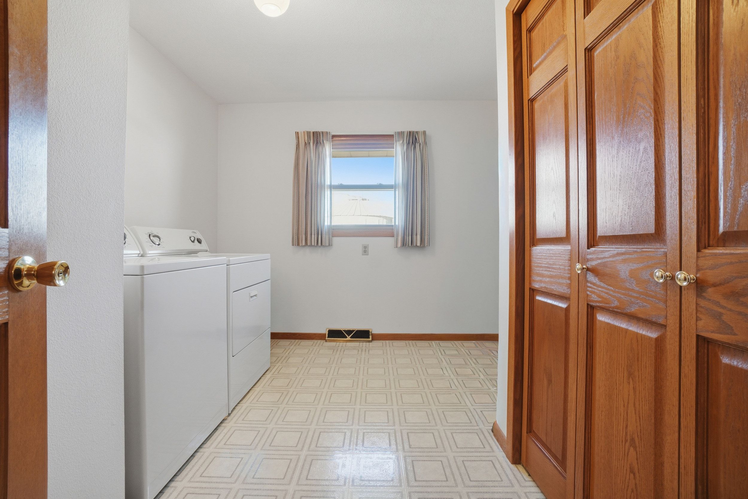 Listing Photo: 20_25871 200th ave-020